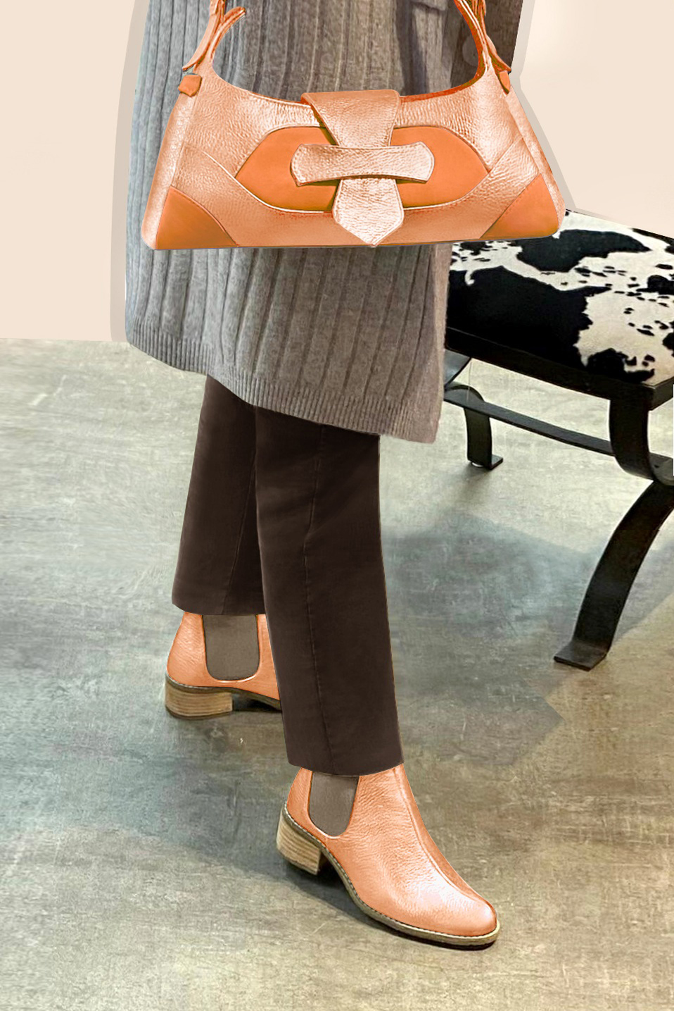 Dress handbag in apricot orange and marigold orange leather - Worn view